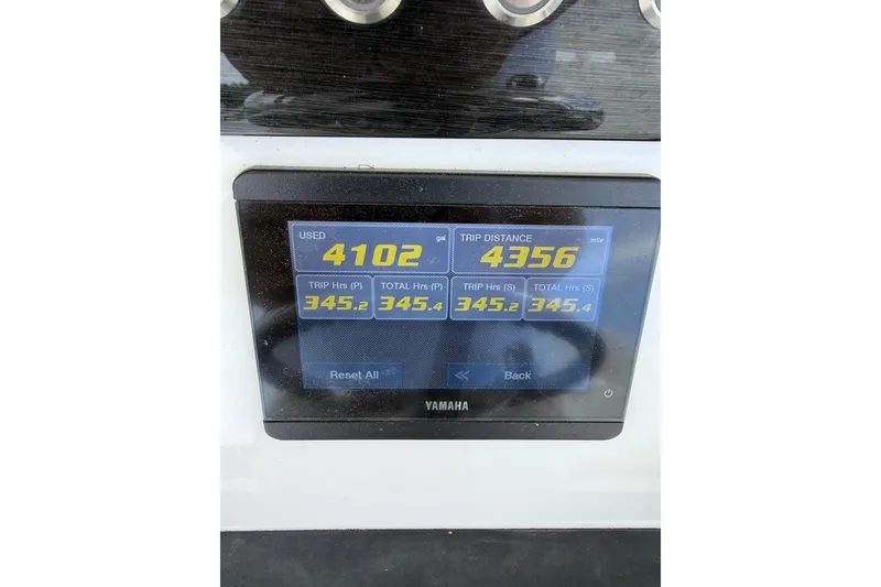 Slide: The Image of Yamaha display showing trip data on 2021 Regulator 28 Forward Seating boat. - 23