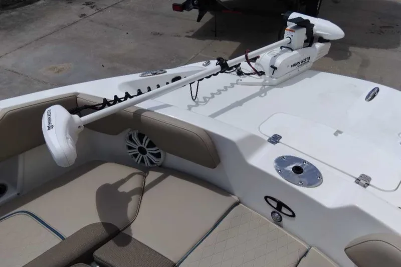 Slide: The Image of 2027 Tahoe 2150 CC boat with Minn Kota trolling motor on deck. - 3