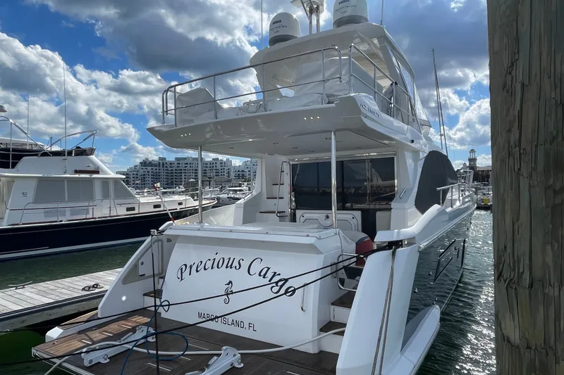 Slide: The Image of Azimut 50 Precious Cargo. - 66