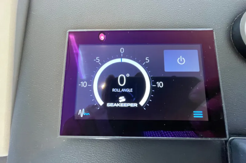 Slide: The Image of Seakeeper electronic display. - 31