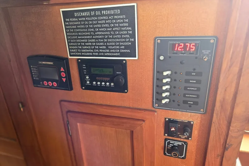 Slide: The Image of Control panel of a 1979 Ocean Alexander 40 Double Cabin yacht interior. - 23