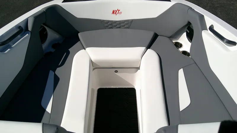 Slide: The Image of MasterCraft NXT 22 2026 - 17