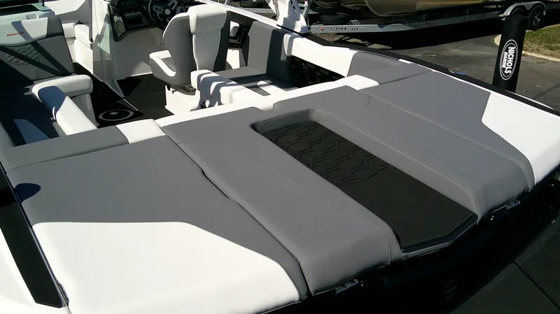 Slide: The Image of MasterCraft NXT 22 2026 - 7