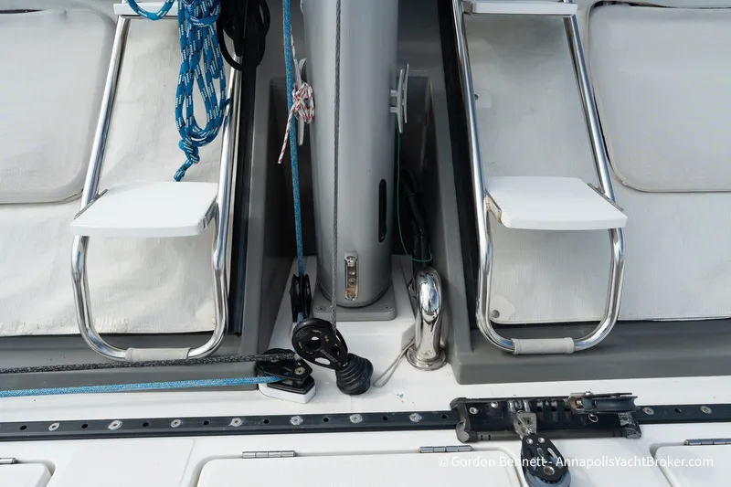 Slide: The Image of Nautitech 40 Open 2019 yacht deck with ropes and stainless steel fittings. - 17