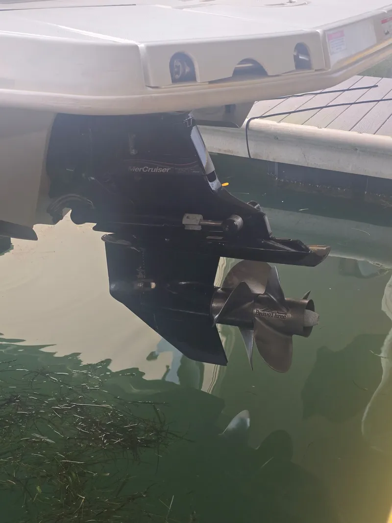 Slide: The Image of Sea Ray 260 Sundeck 2008 - 11