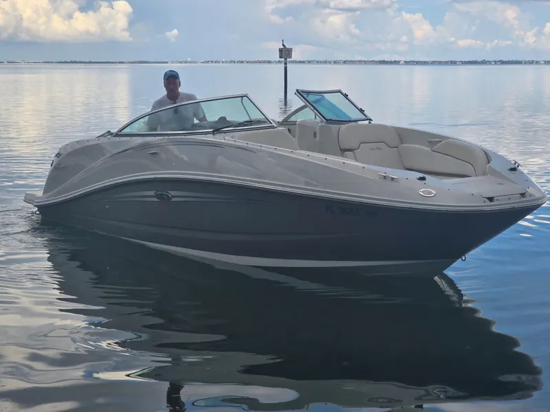 Slide: The Image of Sea Ray 260 Sundeck 2008 - 3