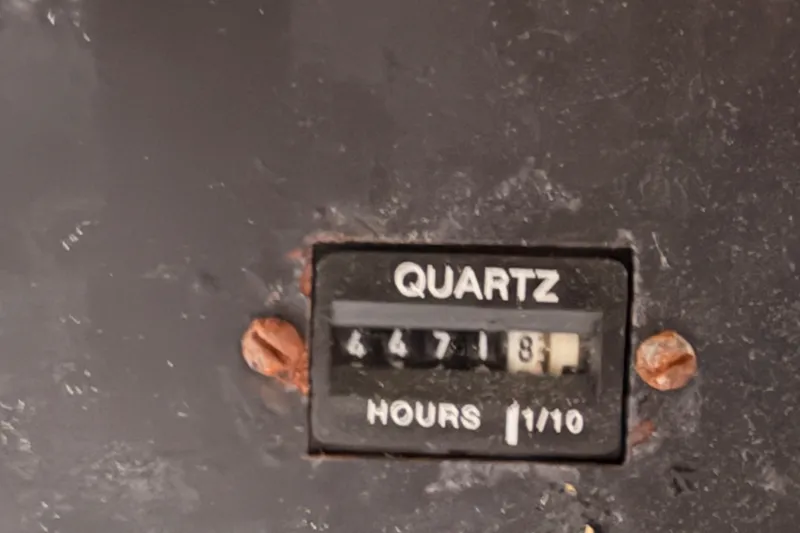 Slide: The Image of Hour meter reading 4471.8 on 1996 Hatteras 70 Sport Deck Motor Yacht. - 97