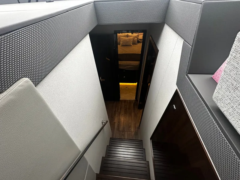 Slide: The Image of Cruisers 46 Cantius 2023 - 20