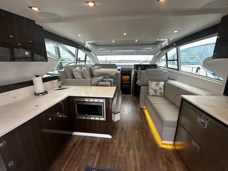 Slide: The Image of Cruisers 46 Cantius 2023 - 2