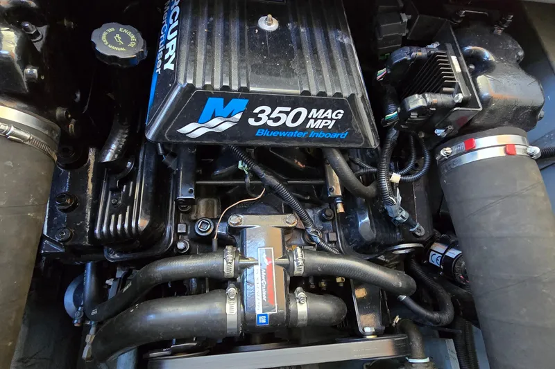 Slide: The Image of Engine of a 2001 Sea Ray Sundancer 310 with Mercury 350 MAG MPI. - 40