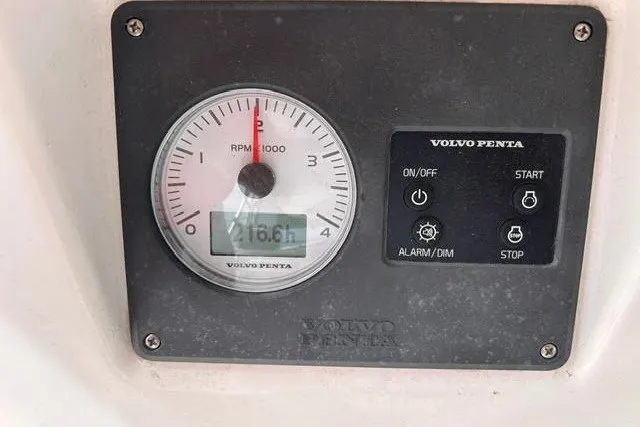 Slide: The Image of Volvo Penta engine control panel on 2004 Manta 42 MkII, showing RPM and engine hours. - 22