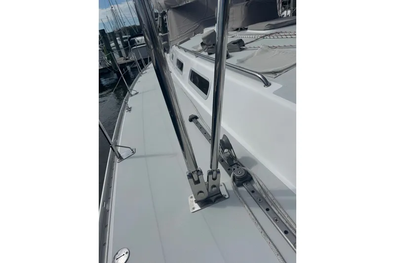 Slide: The Image of 1998 J Boats J/160 sailboat deck with stainless steel fittings and rigging. - 27