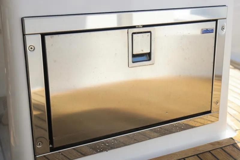 Slide: The Image of Stainless steel hatch on 2023 Azimut Fly 50 yacht, featuring sleek design and modern finish. - 38