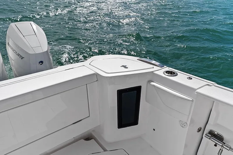 Slide: The Image of Port transom above deck baitwell - 16