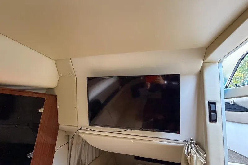 Slide: The Image of Interni del Regal 38 Express 2015 con TV montata. - 106