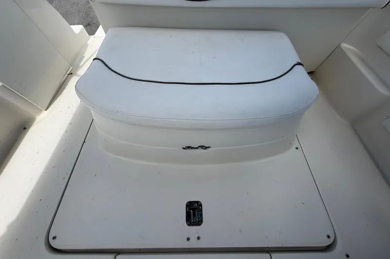 Slide: The Image of Sea Ray 250 Amberjack 2006 - 60