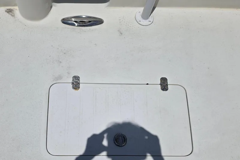 Slide: The Image of Exuma Catamaran 32, 2014, vista del ponte con ombra e portello. - 52