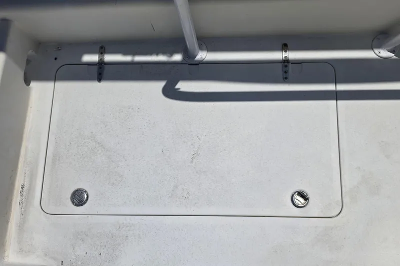 Slide: The Image of Pont du Custom Exuma Catamaran 32, année 2014. - 50