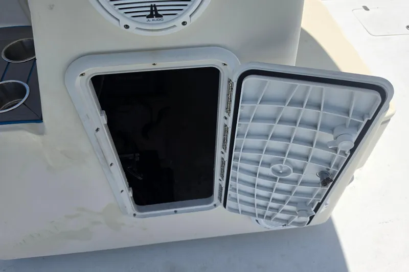 Slide: The Image of Escotilla abierta en un Exuma Catamaran 32 de 2014. - 43