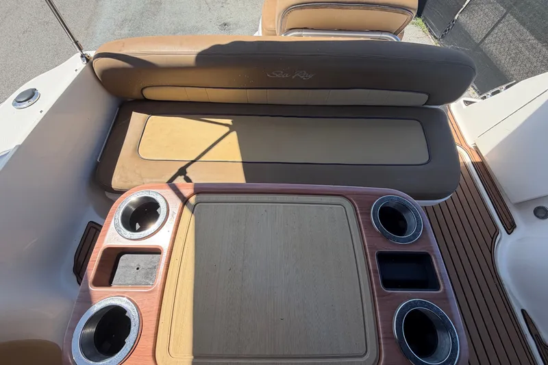 Slide: The Image of Sea Ray 300 Sundancer 2006 - 110