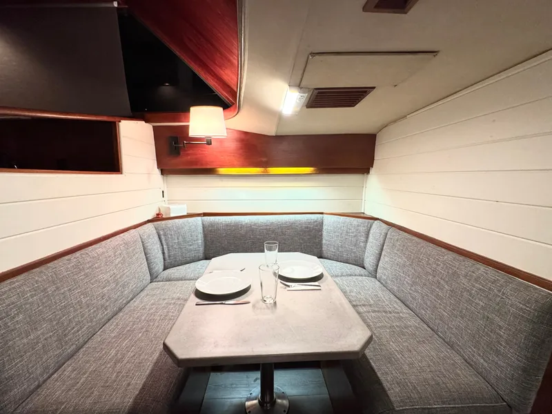Slide: The Image of Ocean 46 Sunliner 1985 - 37