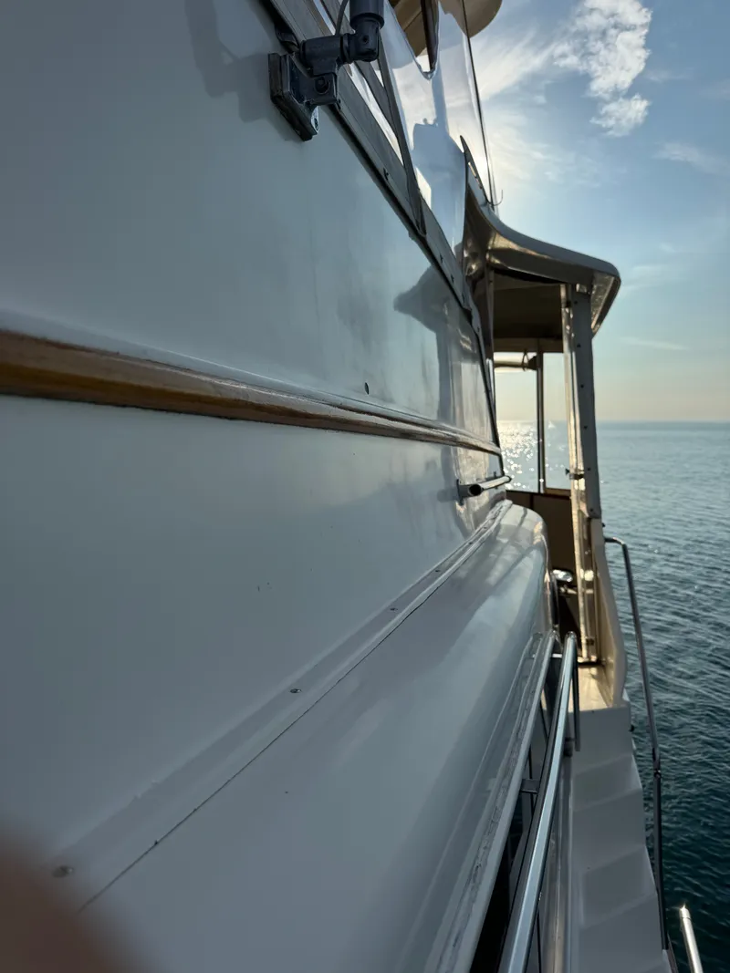 Slide: The Image of Ocean 46 Sunliner 1985 - 30