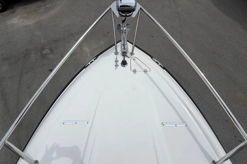 Slide: The Image of Bow view of 2011 Four Winns V285 boat with stainless steel railings. - 33