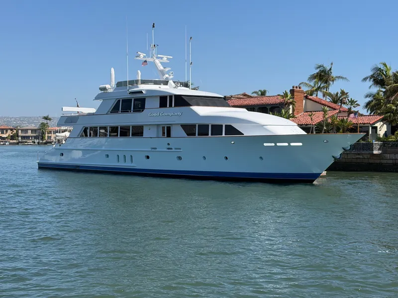 Slide: The Image of Palmer Johnson Tri-Deck 2000 - 46