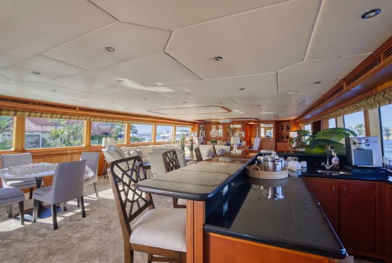 Slide: The Image of Palmer Johnson Tri-Deck 2000 - 25