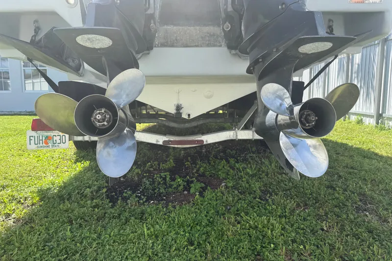 Slide: The Image of Rear view of 2004 Donzi 29 ZF Open boat with dual propellers. - 13