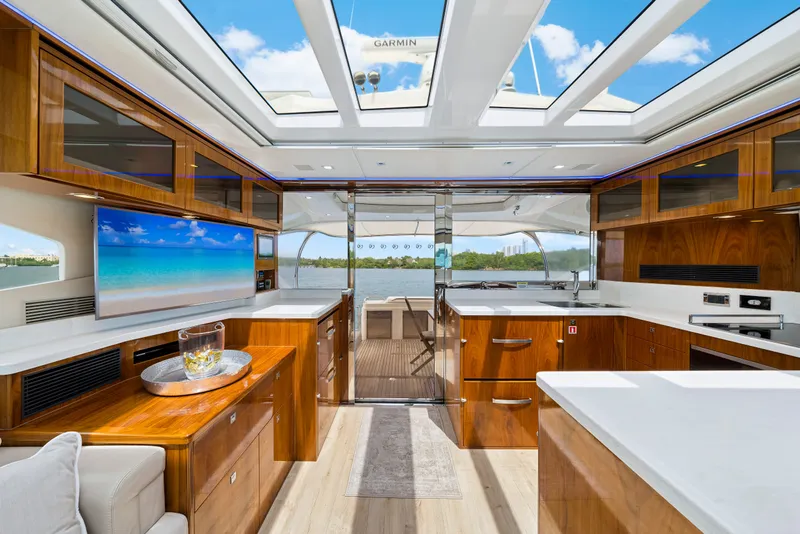 Slide: The Image of  Riviera 6000 Sport Yacht - 28