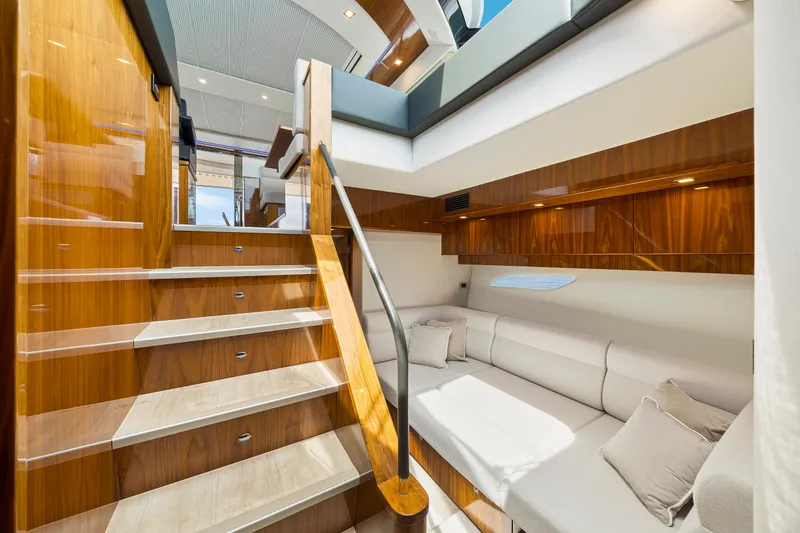Slide: The Image of Lower deck lounge/convertible bed - 39