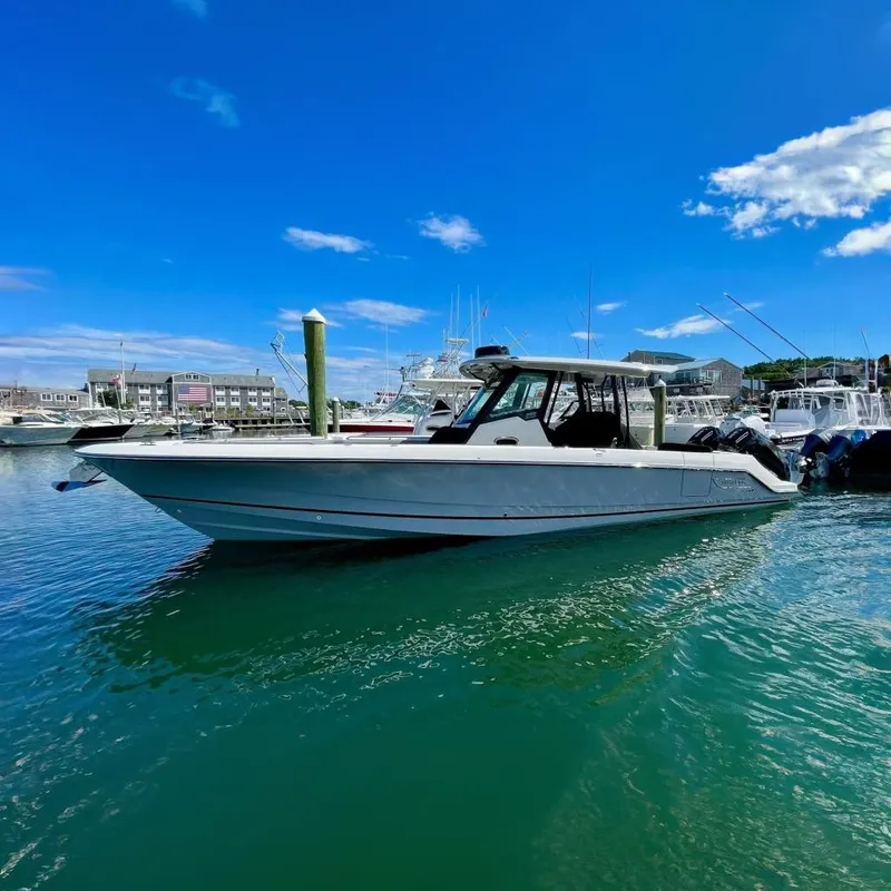 The Image of Boston Whaler 360 Outrage 2024 - undefined