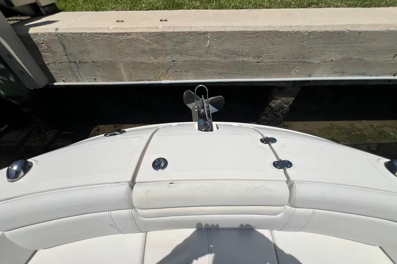 Slide: The Image of Bow of a 2019 Sea Ray SDX 270 Outboard boat with anchor and seating. - 58