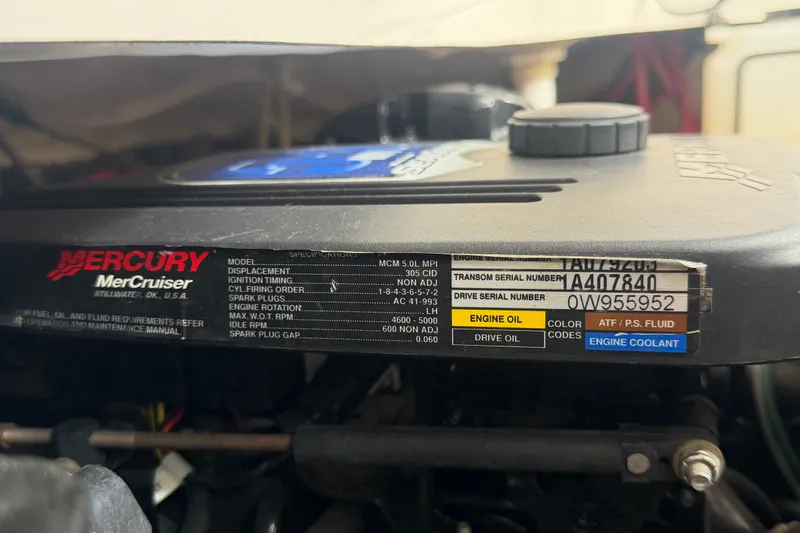 Slide: The Image of Engine label of a 2008 Chaparral Signature 290 with Mercury MerCruiser specifications. - 121