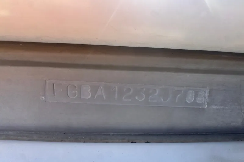 Slide: The Image of Hull identification number on 2008 Chaparral Signature 290 boat. - 76