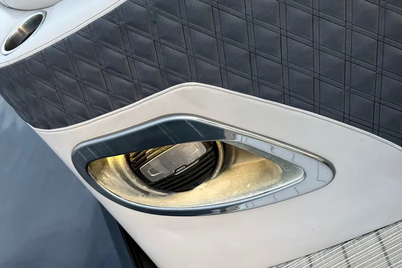 Slide: The Image of 2020 Barletta L-CLASS L25QCSSA Coastal Edition interior speaker detail. - 49