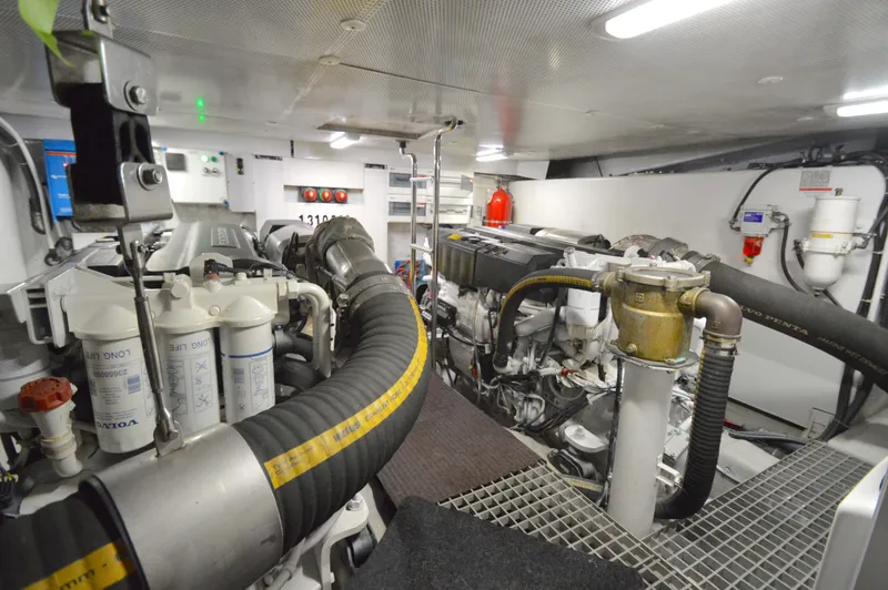 Slide: The Image of Galeon 550 Fly 2016 - 70