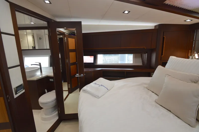 Slide: The Image of Galeon 550 Fly 2016 - 59