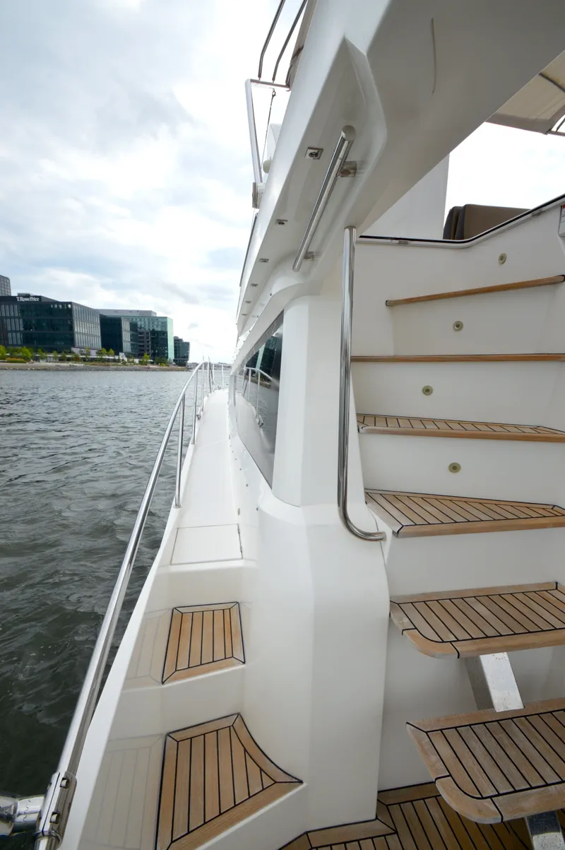 Slide: The Image of Galeon 550 Fly 2016 - 77