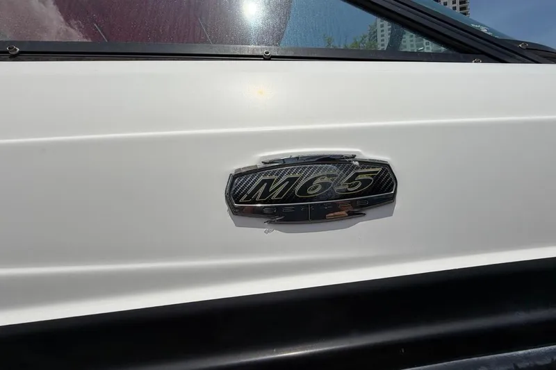 Slide: The Image of Close-up van 2017 Monterey M-65 bootembleem. - 44