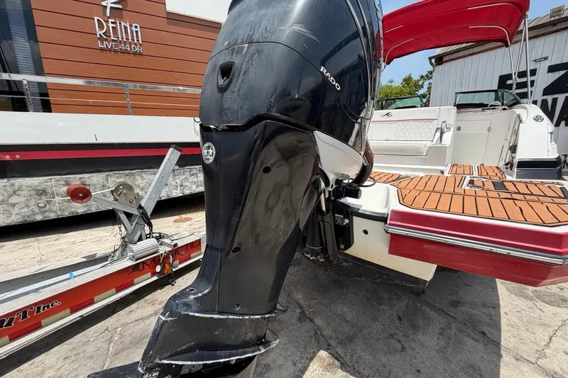 Slide: The Image of Bateau Monterey M-65 2017 avec moteur hors-bord sur remorque. - 32