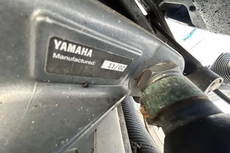 Slide: The Image of Close-up of Yamaha engine part on a 1999 Hydra-Sports 2000 CC boat. - 46
