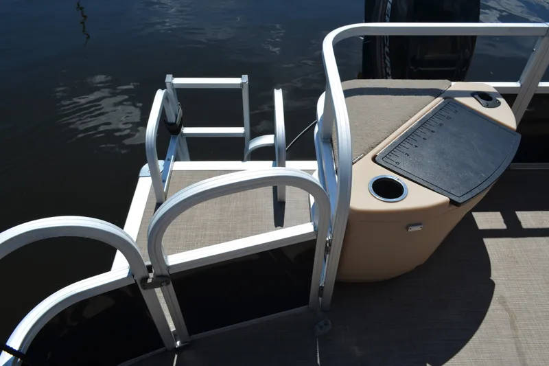 Slide: The Image of 2019 Sun Tracker Fishin' Barge 20 DLX with swim ladder and fishing station. - 28