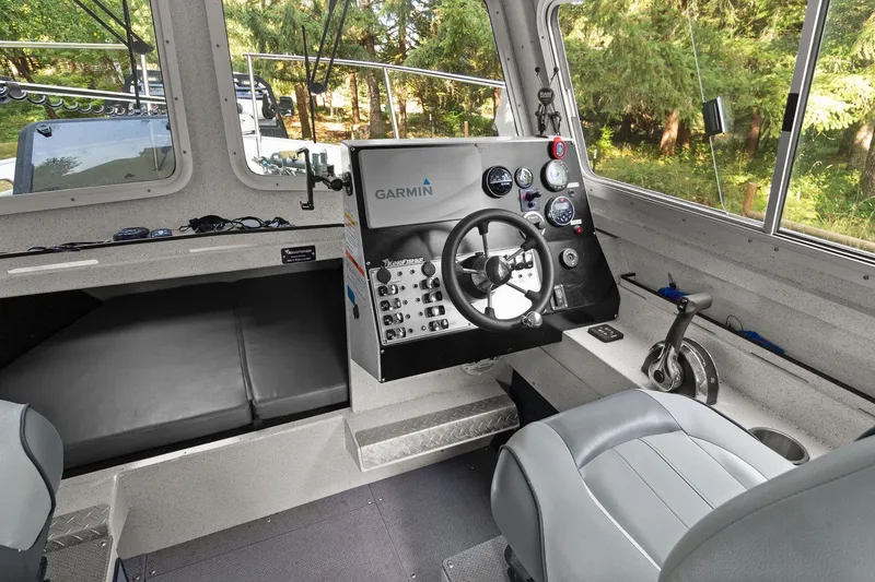 Slide: The Image of Interior of 2021 KingFisher 2625 Coastal Express boat with Garmin navigation system. - 29
