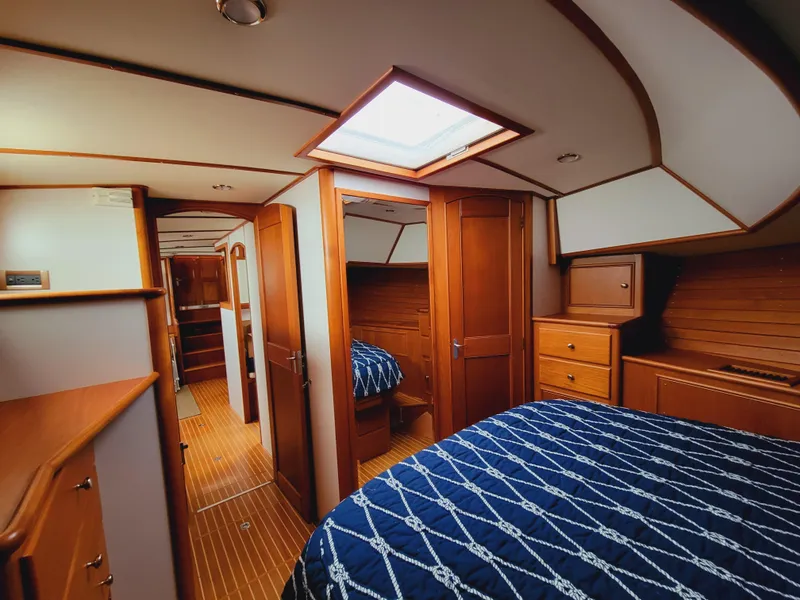 Slide: The Image of Interior of 2004 Grand Banks 49 Eastbay HX yacht cabin. - 22