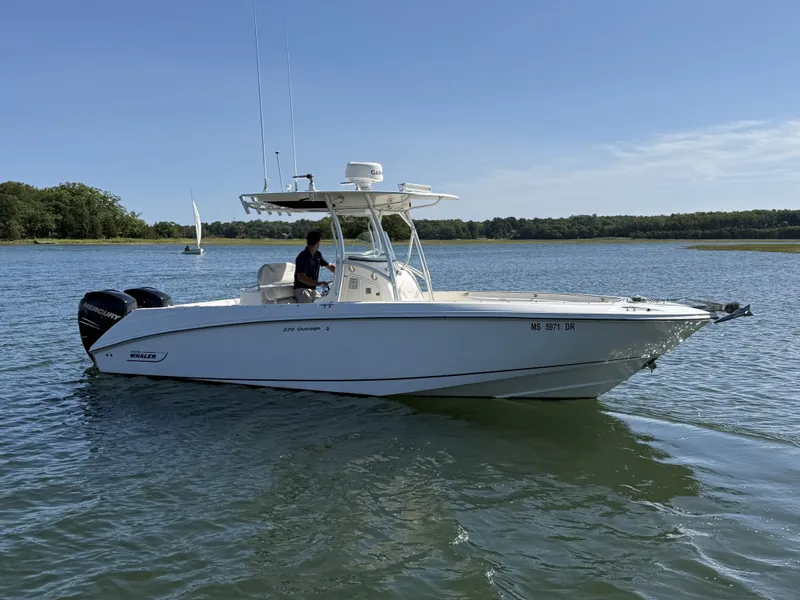 The Image of Boston Whaler 270 Outrage 2006 - 1