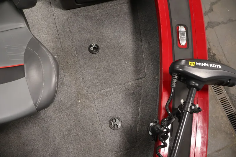 Slide: The Image of Interior of 2022 Tracker Targa V-19 WT boat with Minn Kota trolling motor. - 17