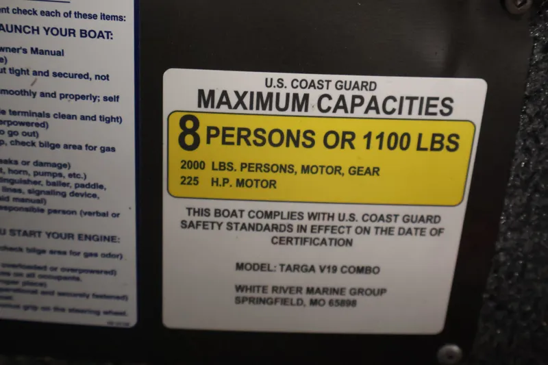 Slide: The Image of Capacity label for 2022 Tracker Targa V-19 WT boat, 8 persons or 1100 lbs. - 34