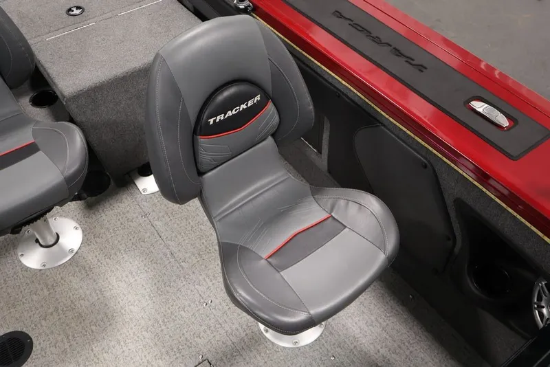 Slide: The Image of Gray seat in 2022 Tracker Targa V-19 WT boat interior. - 32